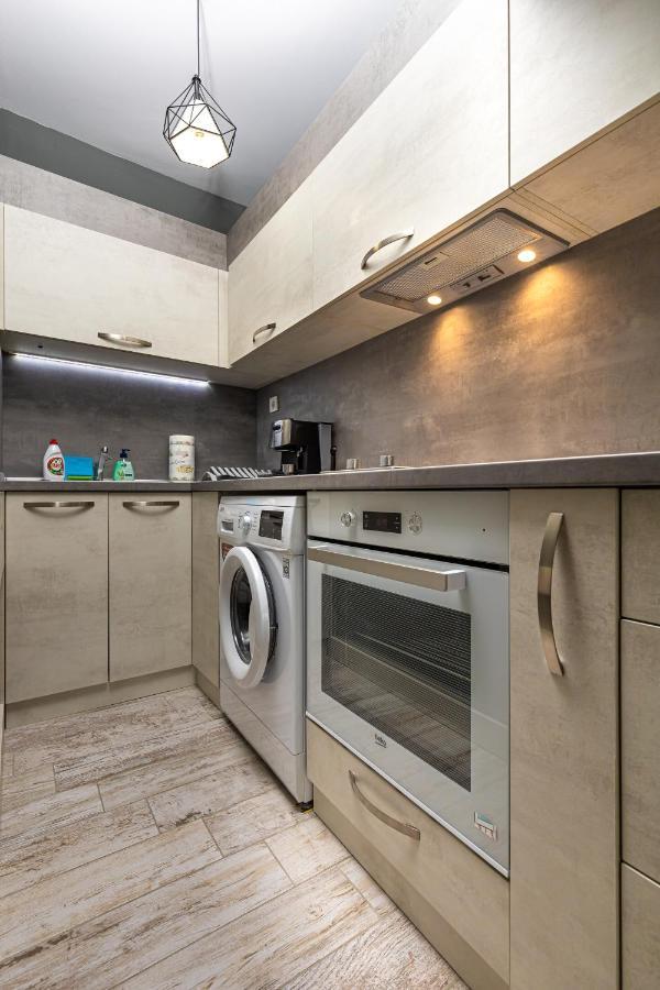 Modernly-Designed 1Bd Apartment With A Nice Terrace Plovdiv Luaran gambar